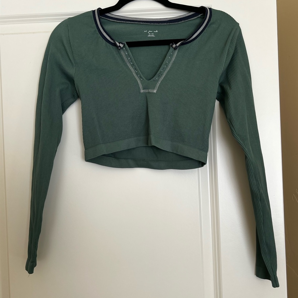 Out from Under notch neck top. Green size medium/large